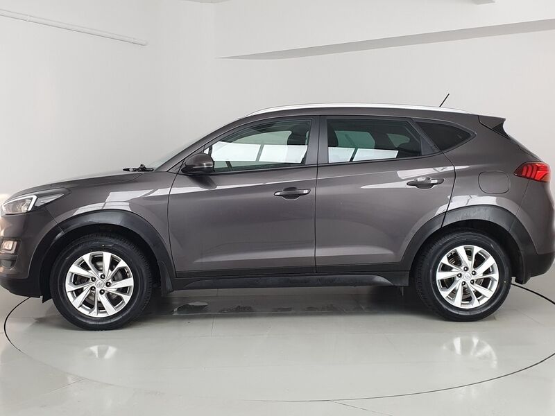 More views of Hyundai Tucson