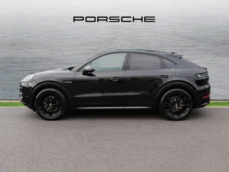 More views of Porsche Cayenne