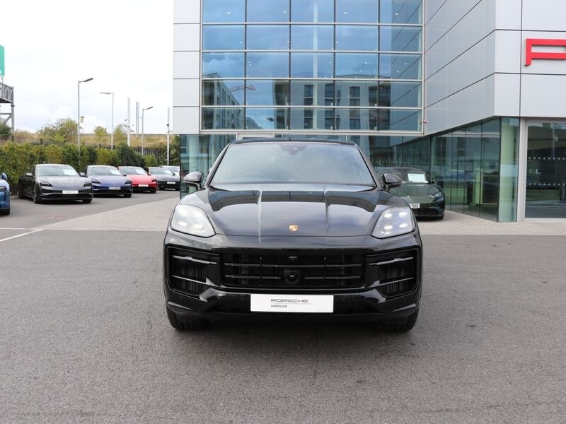 More views of Porsche Cayenne