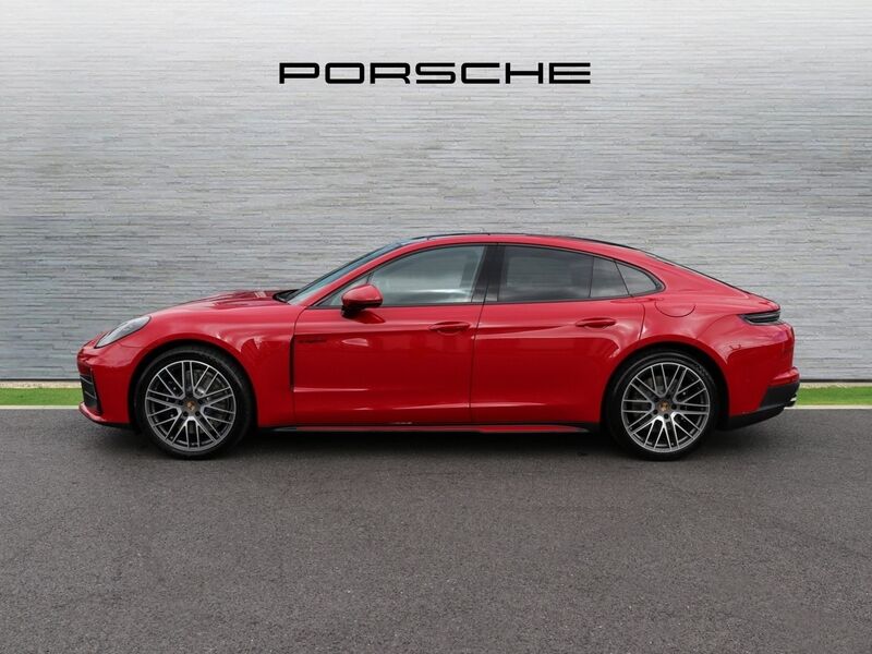 More views of Porsche Panamera