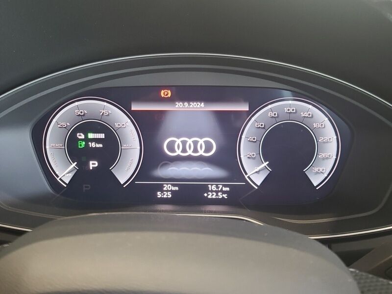 More views of Audi Q5