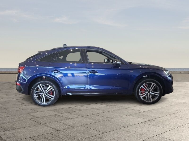 More views of Audi Q5