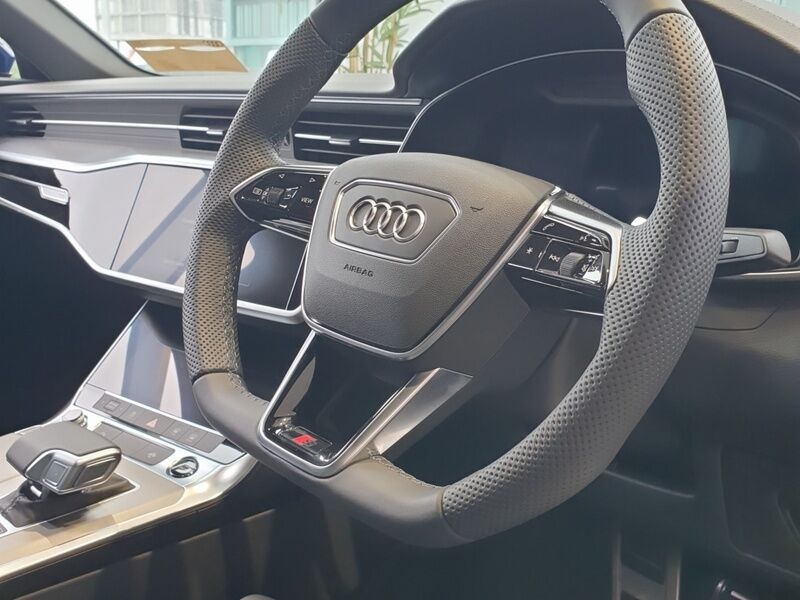 More views of Audi A6