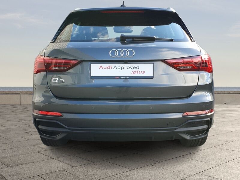 More views of Audi Q3