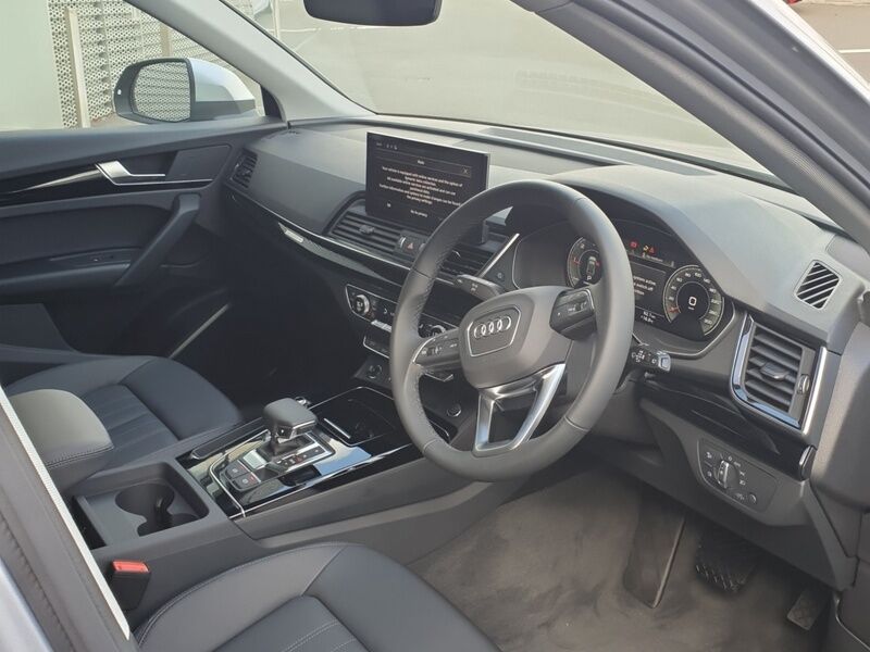 More views of Audi Q5