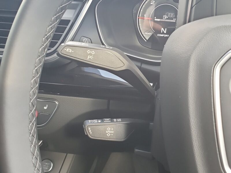 More views of Audi Q5