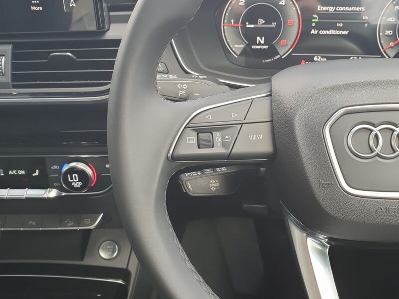 More views of Audi Q5