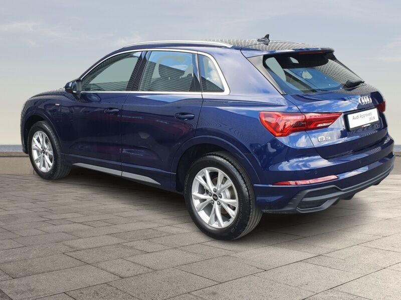 More views of Audi Q3