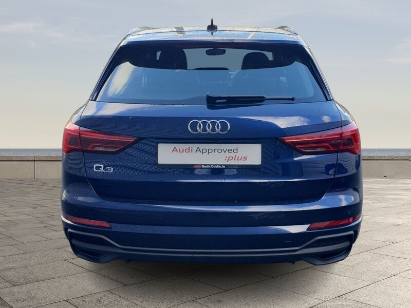 More views of Audi Q3