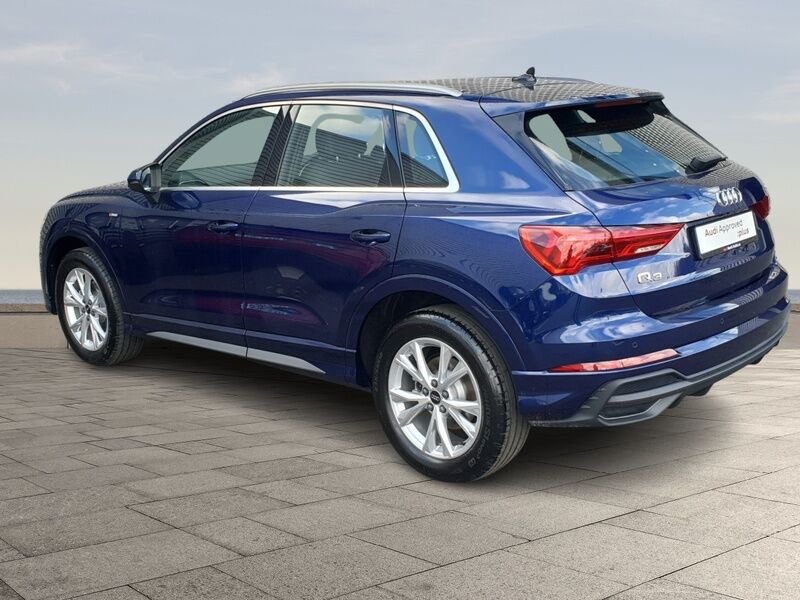 More views of Audi Q3