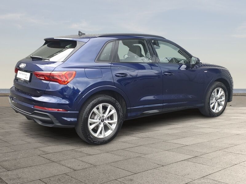 More views of Audi Q3