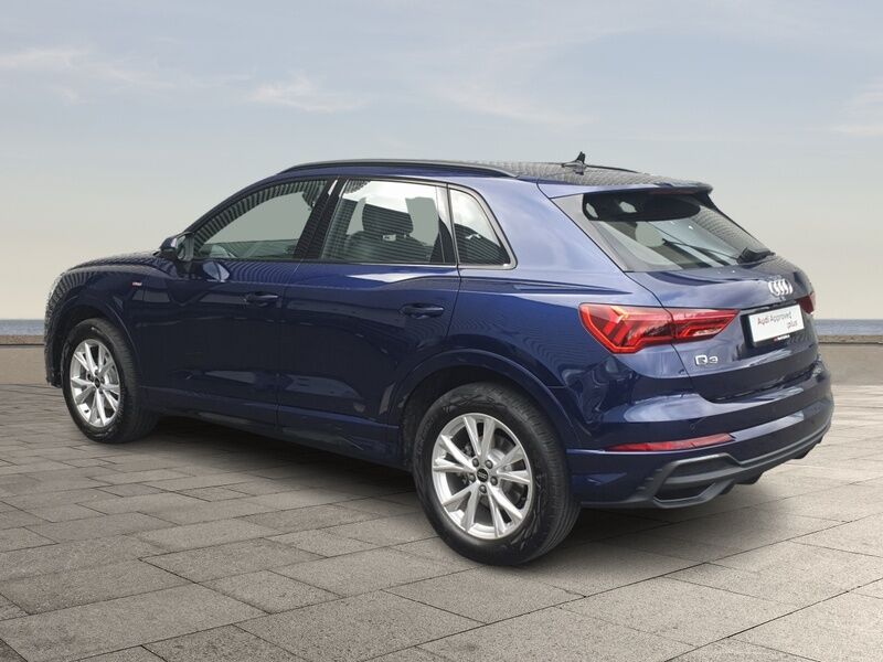 More views of Audi Q3