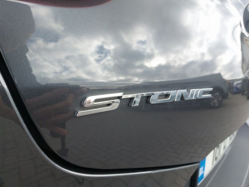 More views of Kia Stonic