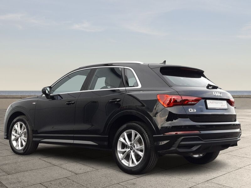 More views of Audi Q3