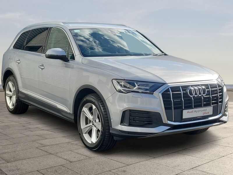 More views of Audi Q7