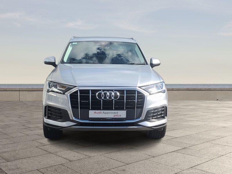 More views of Audi Q7