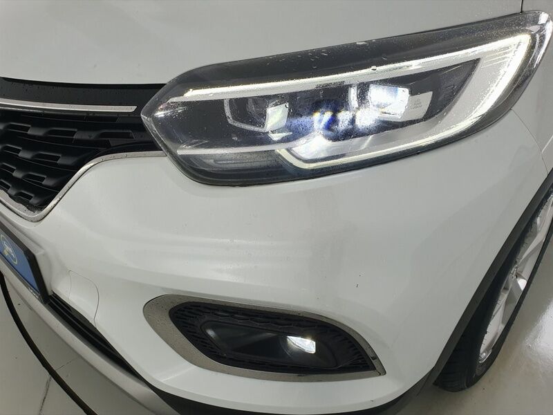 More views of Renault KADJAR