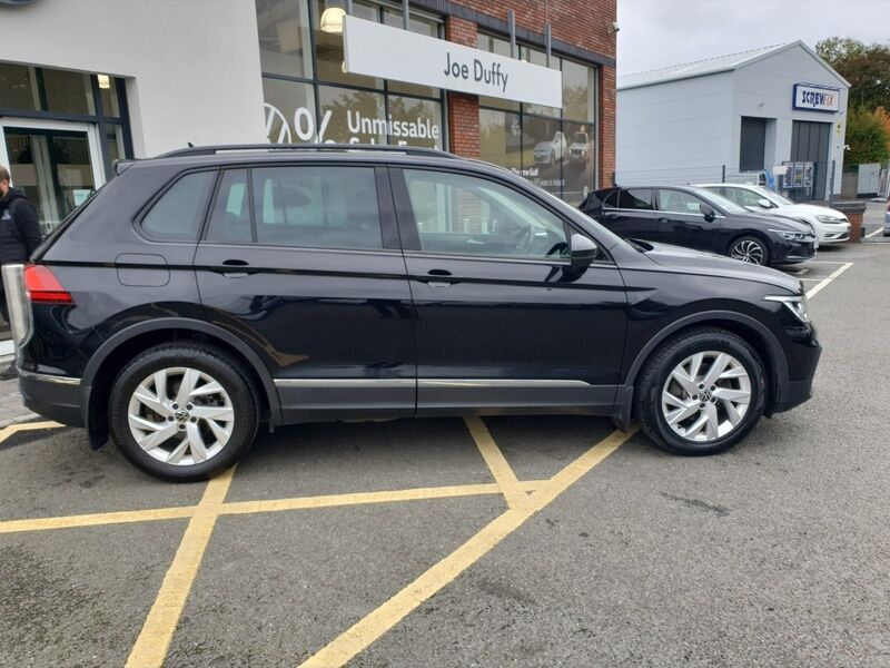 More views of Volkswagen Tiguan