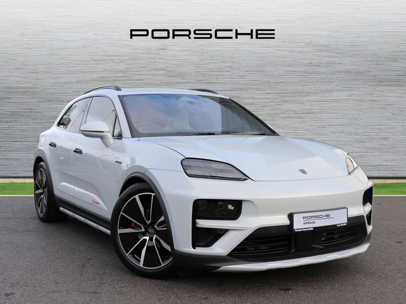 More views of Porsche Macan