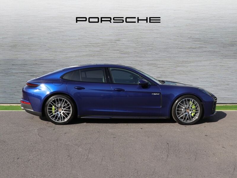 More views of Porsche Panamera