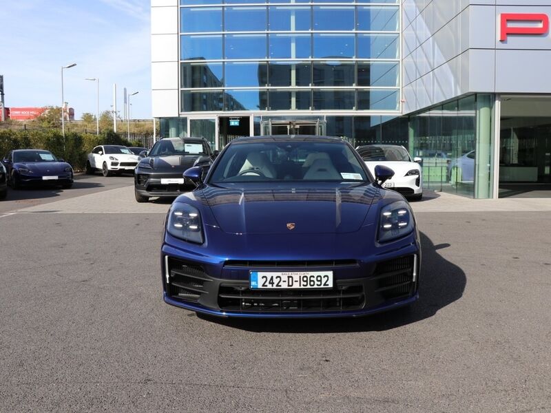 More views of Porsche Panamera