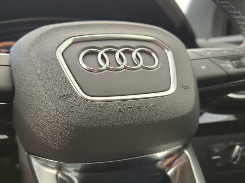 More views of Audi Q5