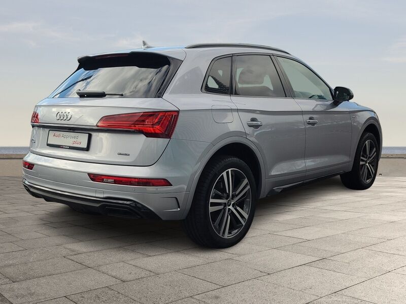 More views of Audi Q5