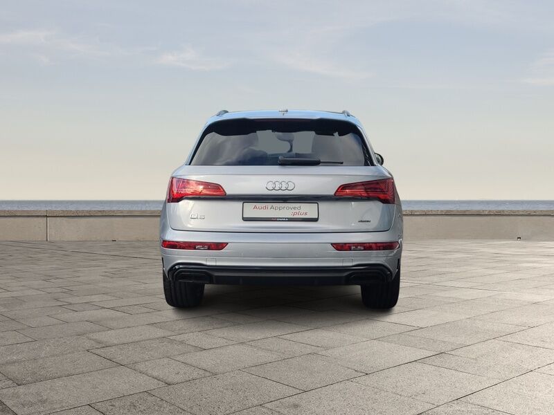 More views of Audi Q5