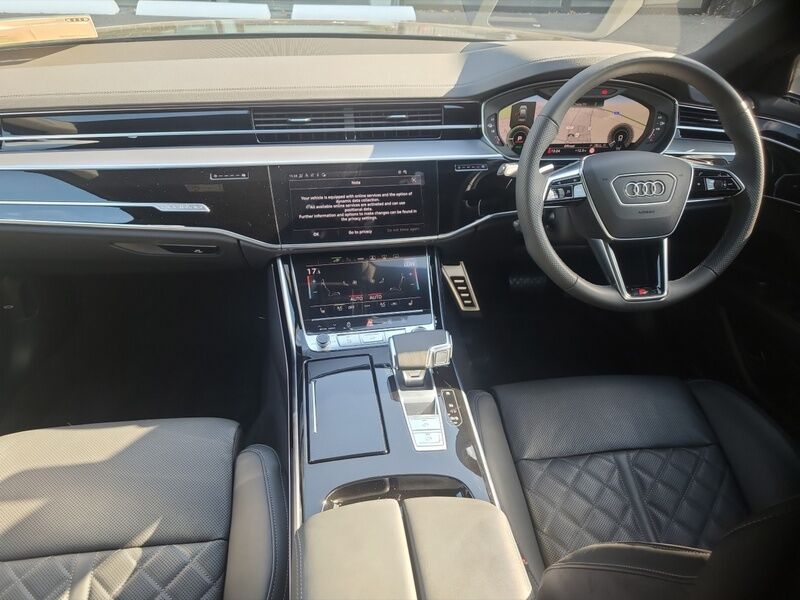 More views of Audi A8