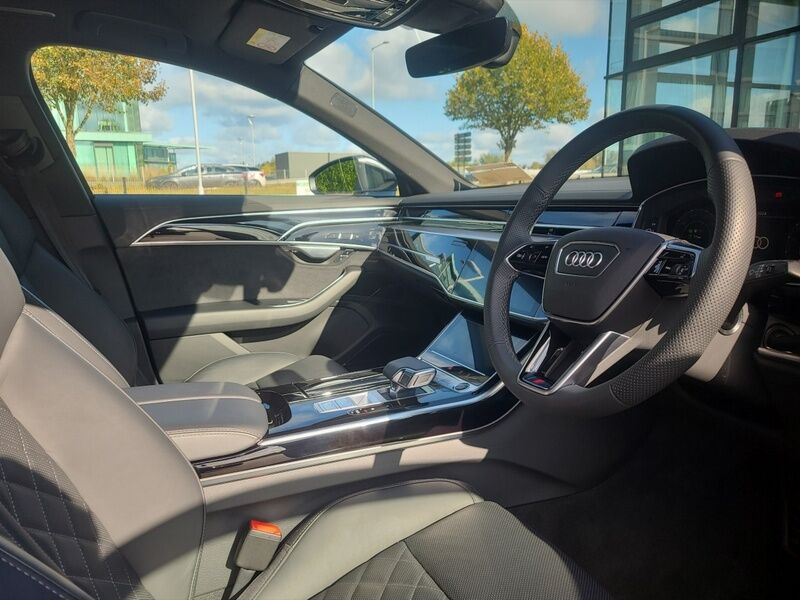 More views of Audi A8