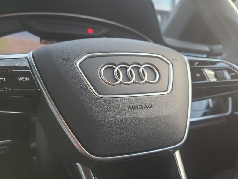 More views of Audi A8