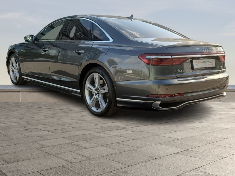 More views of Audi A8