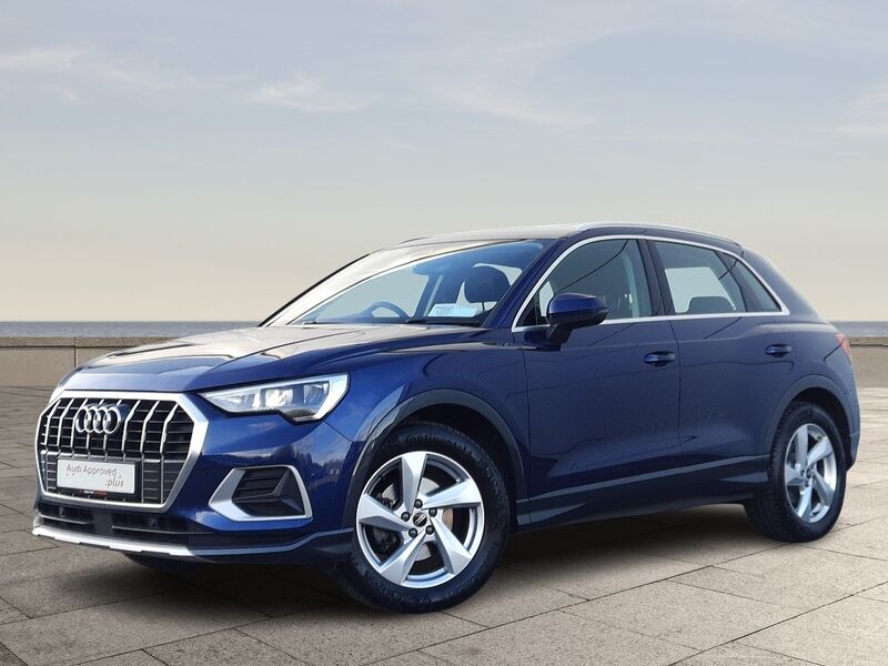 More views of Audi Q3