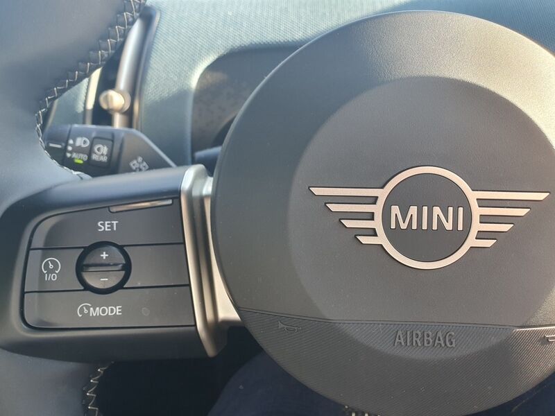 More views of MINI countryman