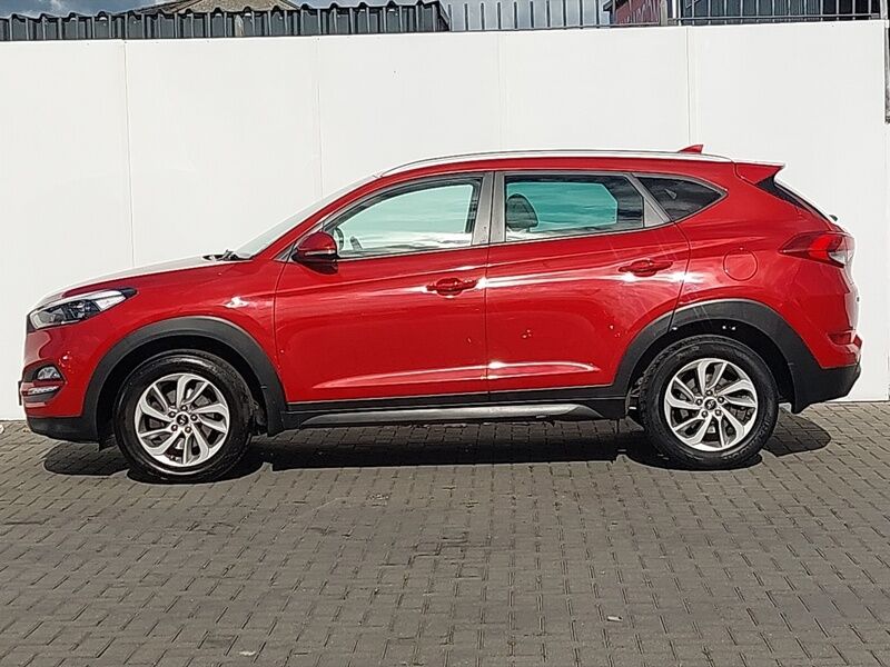 More views of Hyundai Tucson