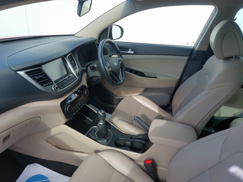 More views of Hyundai Tucson