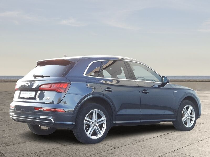 More views of Audi Q5