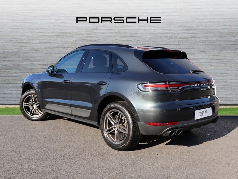 More views of Porsche Macan