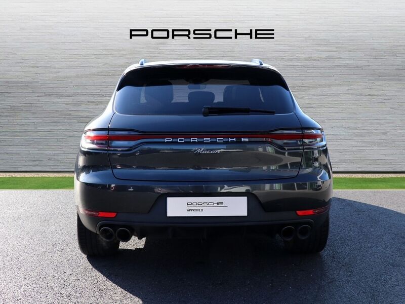 More views of Porsche Macan