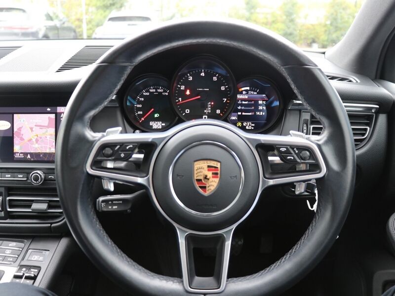 More views of Porsche Macan