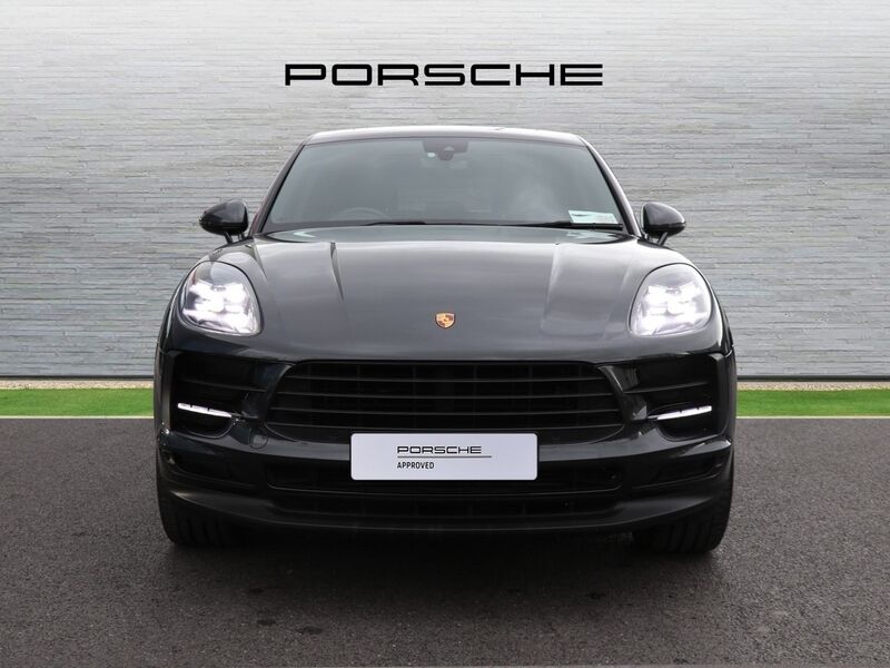 More views of Porsche Macan