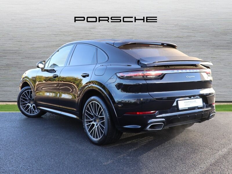 More views of Porsche Cayenne