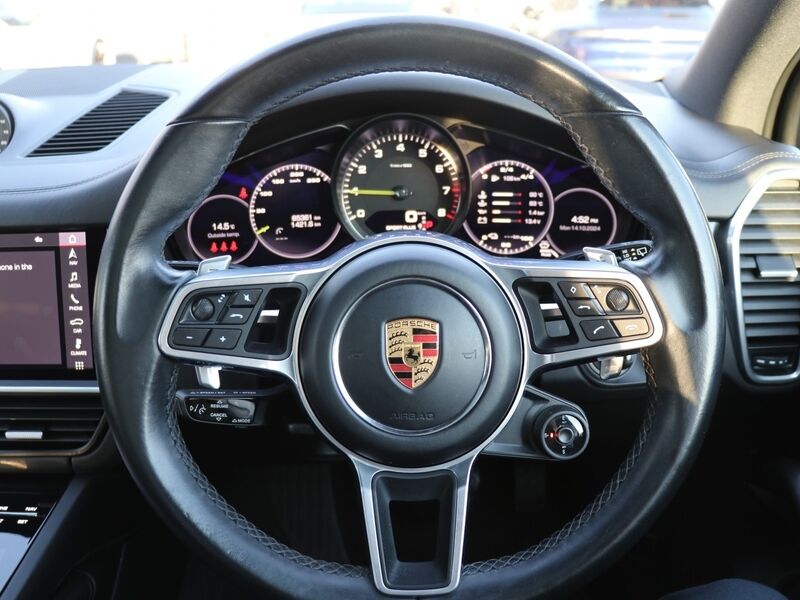 More views of Porsche Cayenne