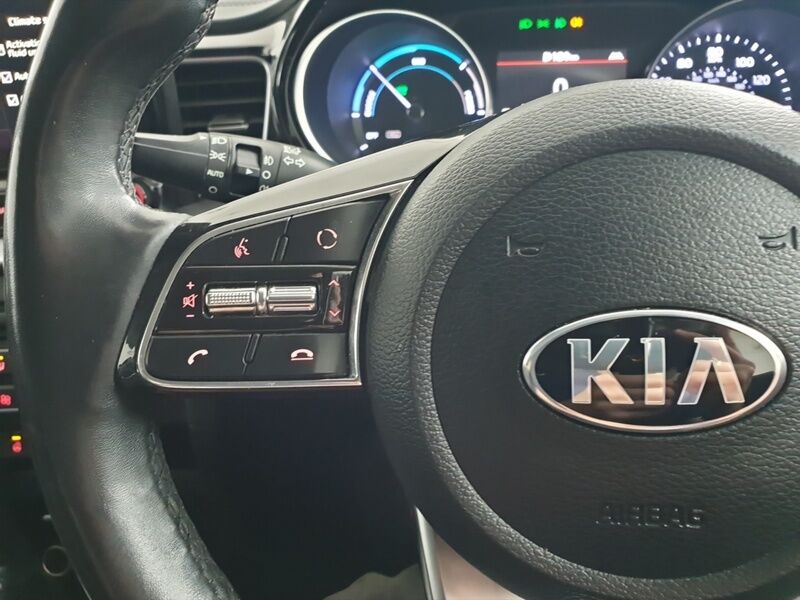 More views of Kia Xceed