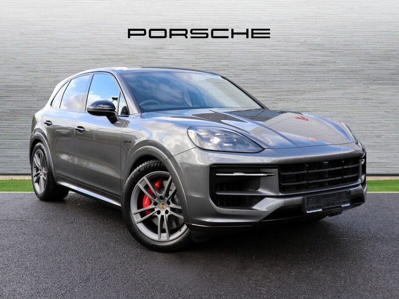 More views of Porsche Cayenne