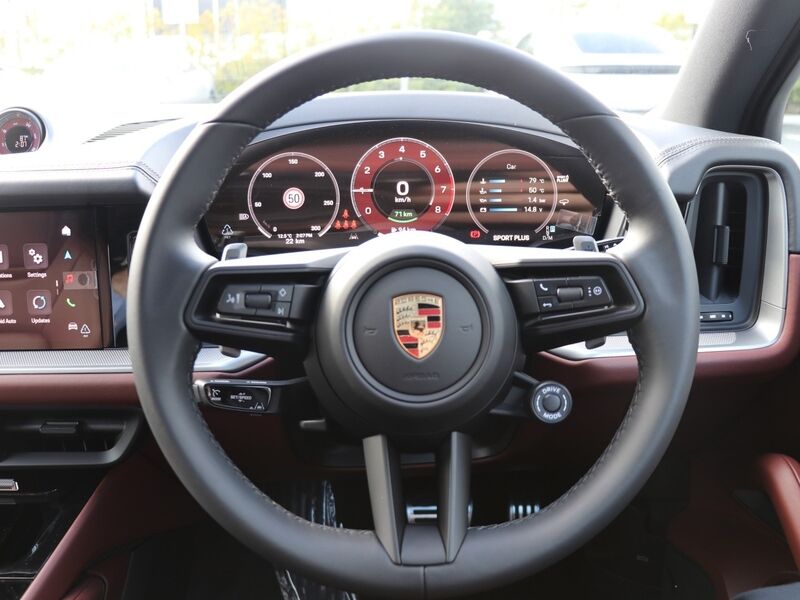 More views of Porsche Cayenne