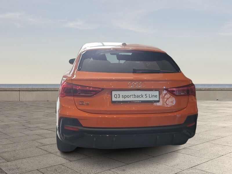 More views of Audi Q3