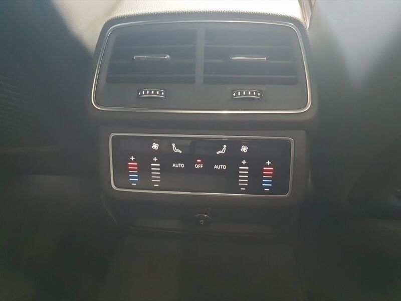 More views of Audi A7