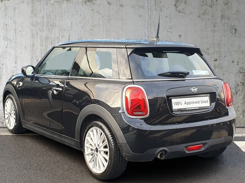 More views of MINI hatch