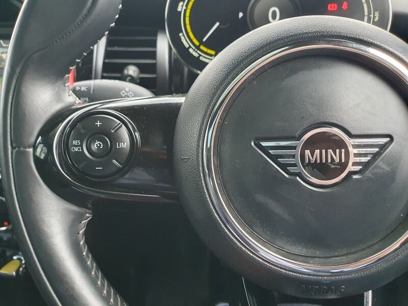 More views of MINI Hatch